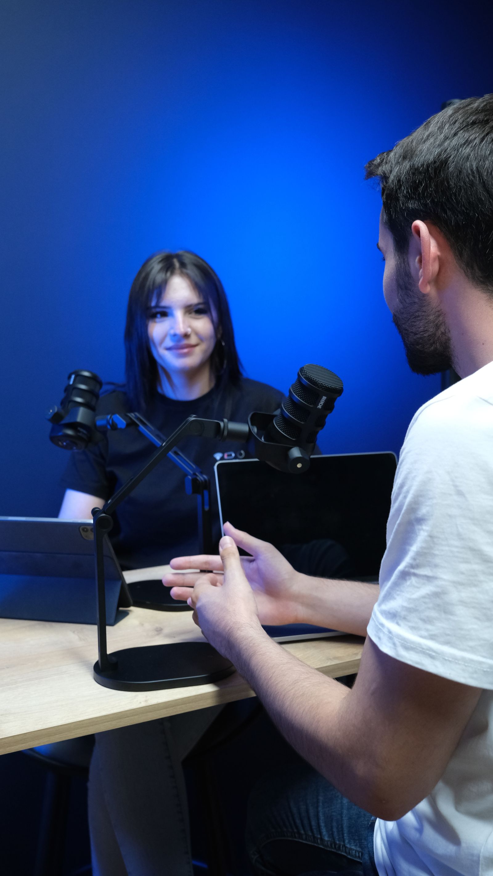 Cabine d'enregistrement du studio podcast Vireloup à Zofingen